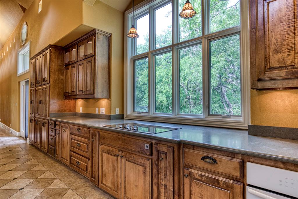 Emerald Sound At Lake Lewisvil - Residential