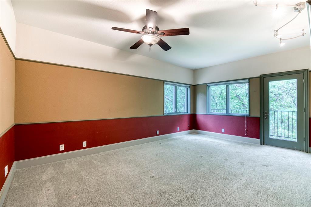 Emerald Sound At Lake Lewisvil - Residential