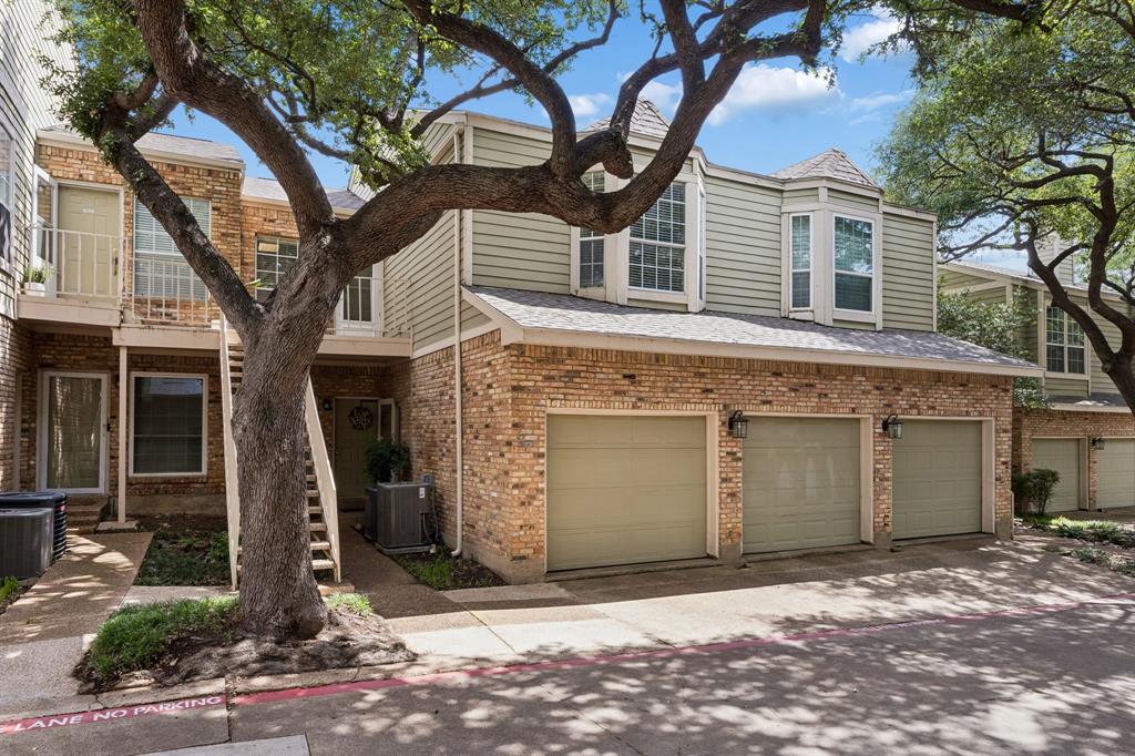 Oaks Of Lakewood Condo - Residential