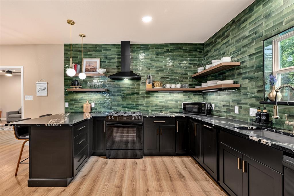T T Bradley Add - Residential