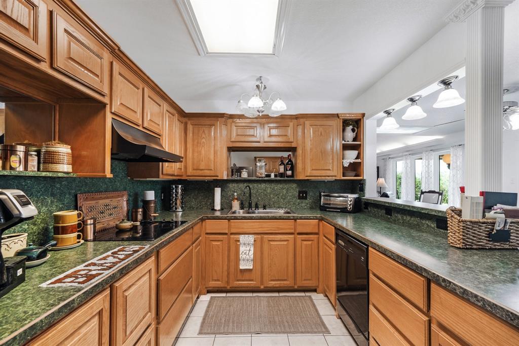 HT Henry AKA Lodal Land Tr 7 - Residential