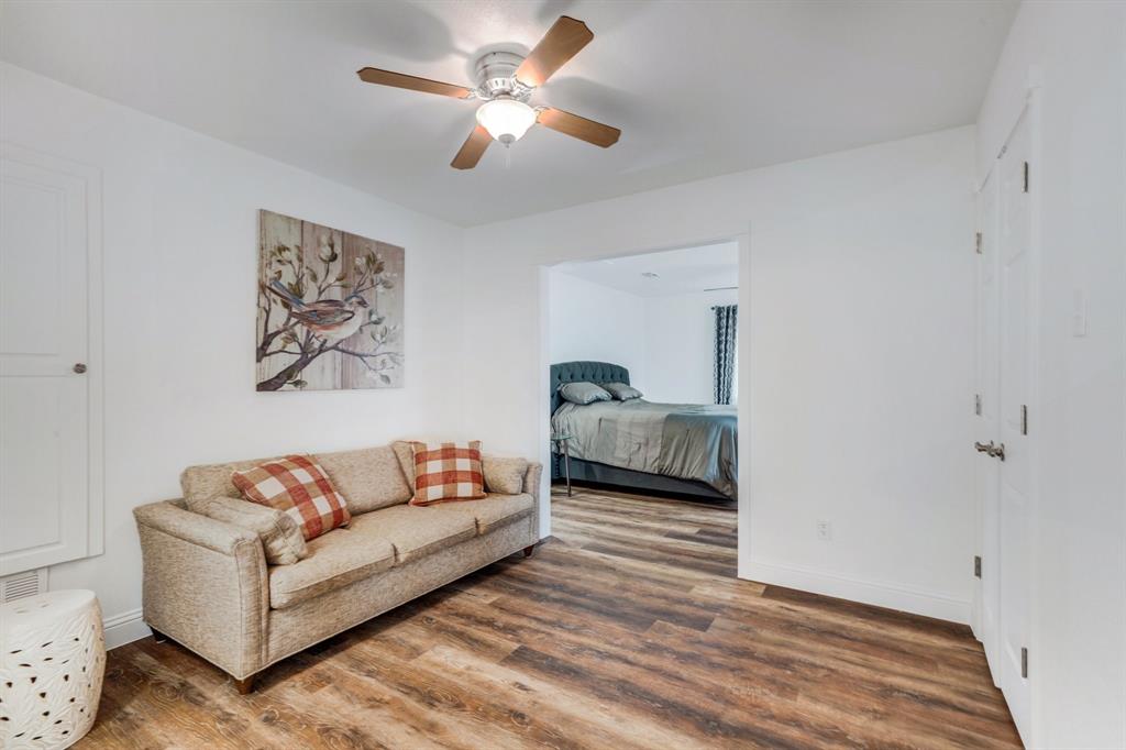 HT Henry AKA Lodal Land Tr 7 - Residential