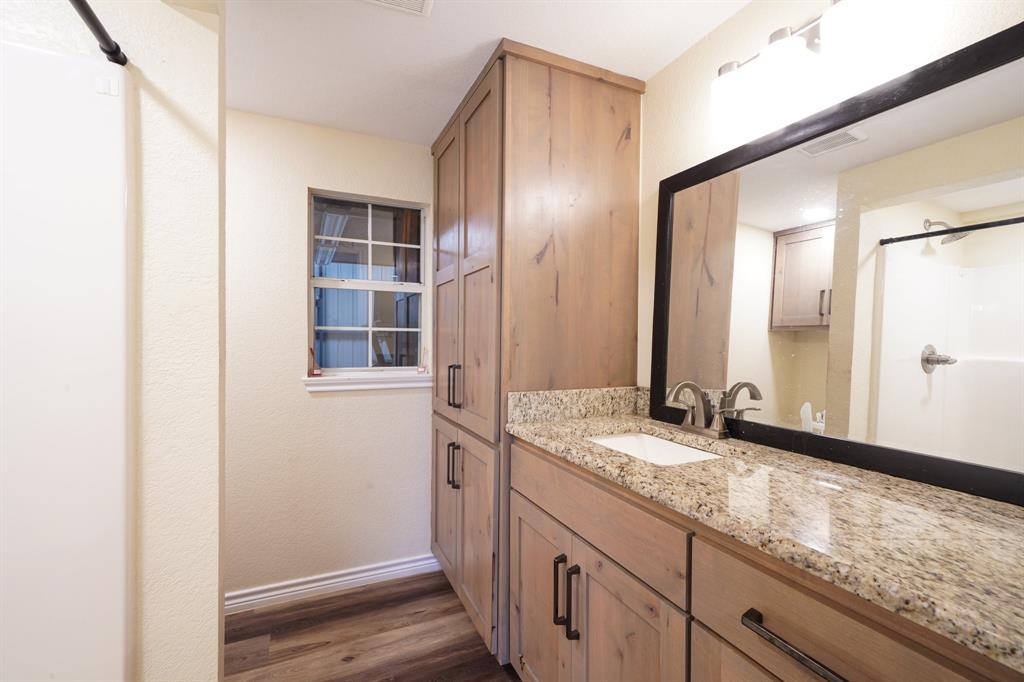 HT Henry AKA Lodal Land Tr 7 - Residential
