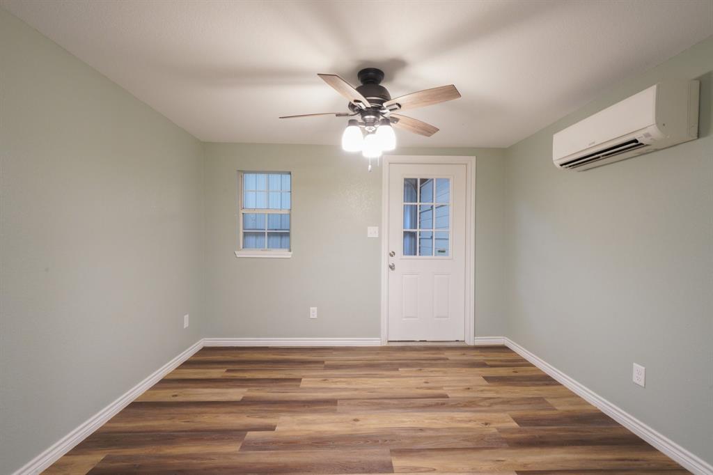 HT Henry AKA Lodal Land Tr 7 - Residential