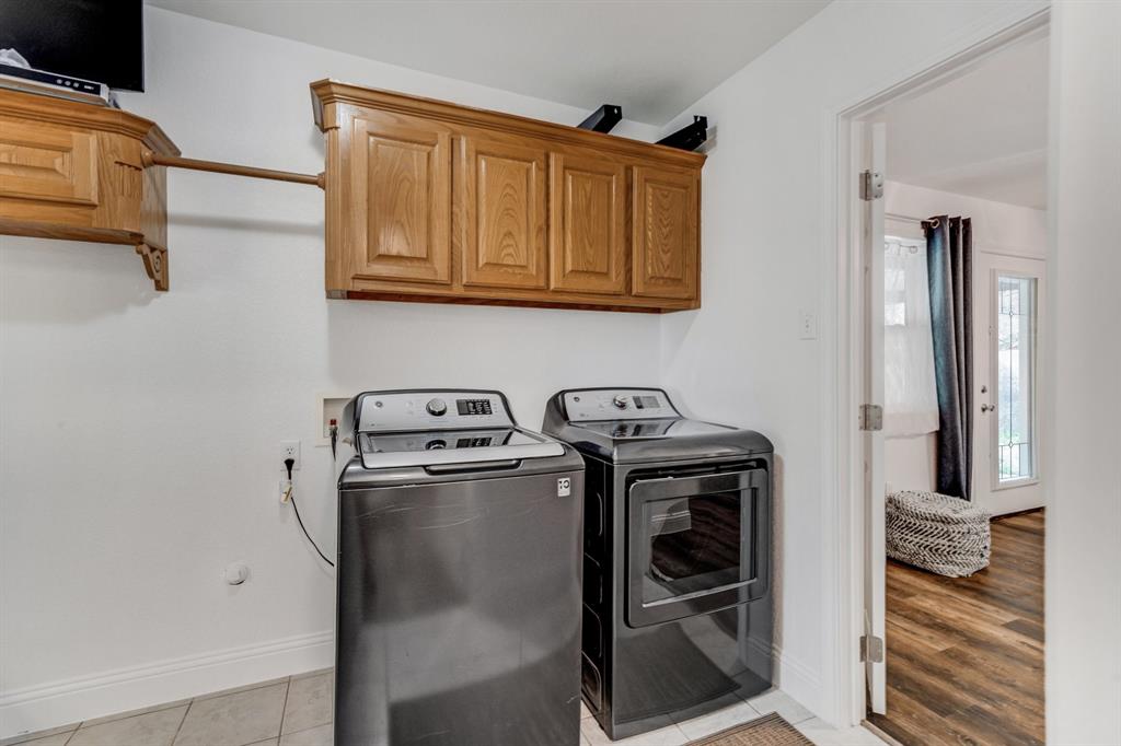 HT Henry AKA Lodal Land Tr 7 - Residential