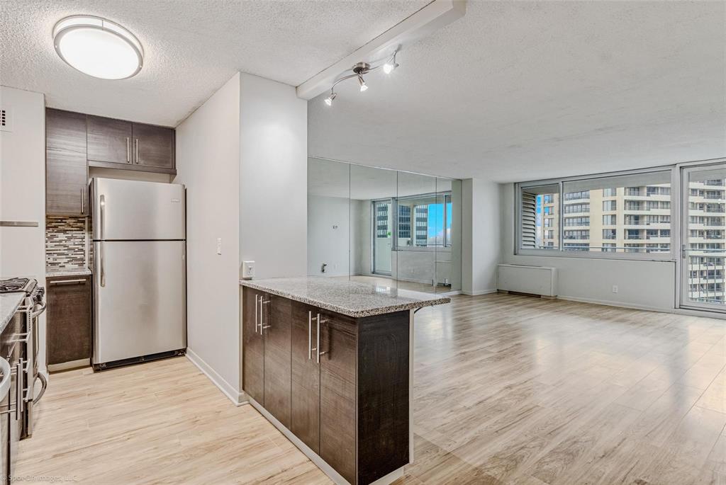 Twenty 01 Turtle Crk Condo - Residential