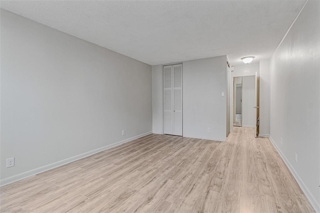 Twenty 01 Turtle Crk Condo - Residential
