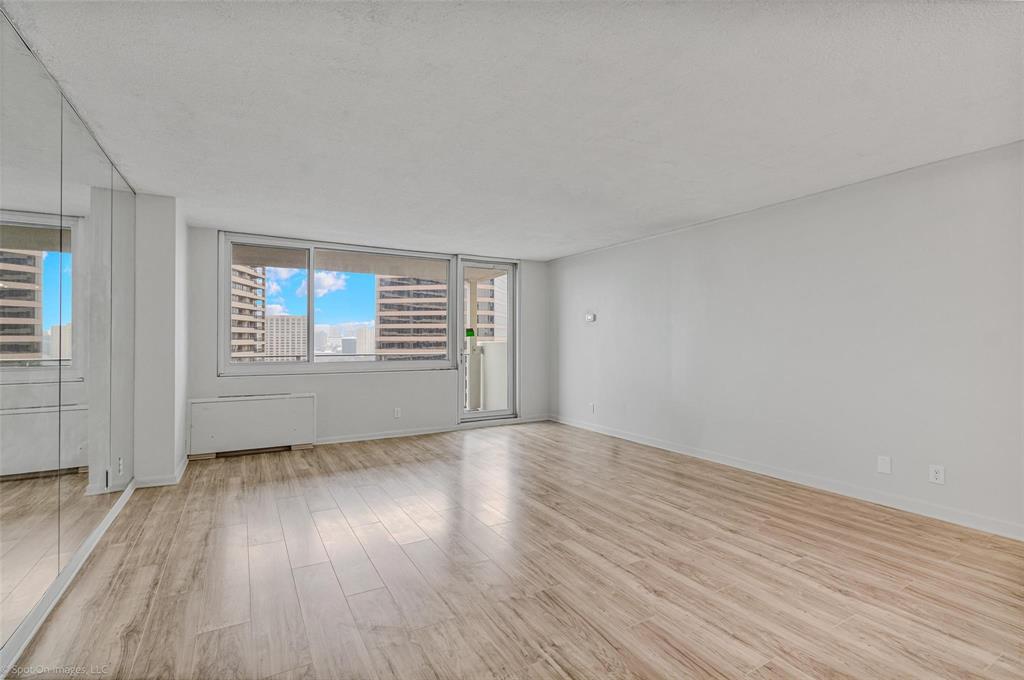 Twenty 01 Turtle Crk Condo - Residential