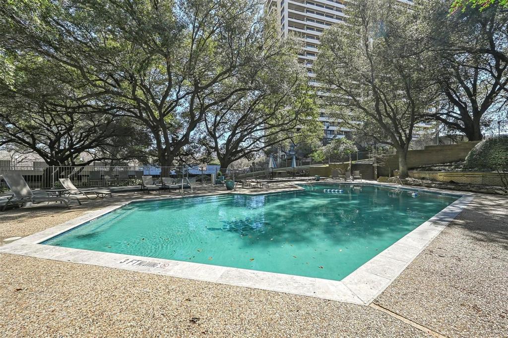 Twenty 01 Turtle Crk Condo - Residential