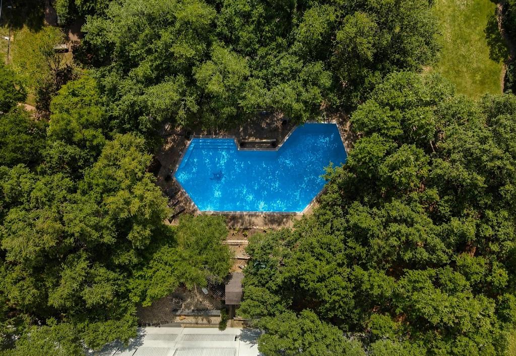 Twenty 01 Turtle Crk Condo - Residential
