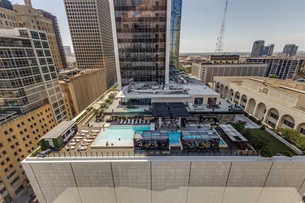 ElmStreetCondo1505 - Residential