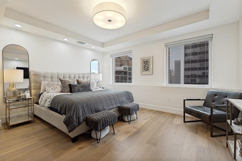 ElmStreetCondo1505 - Residential