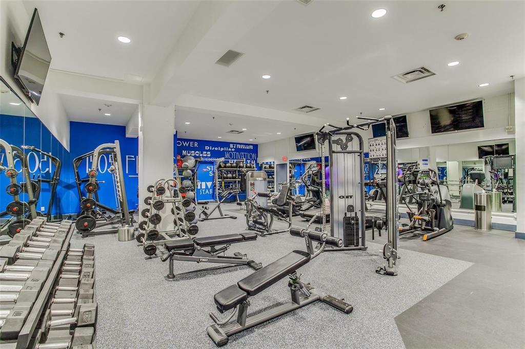 ElmStreetCondo1505 - Residential