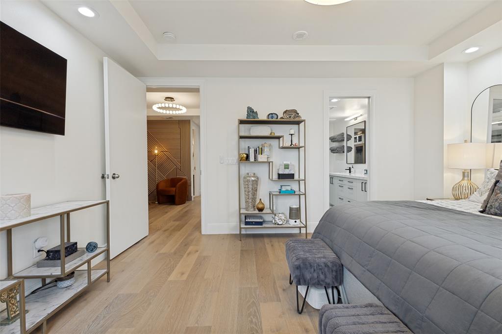 ElmStreetCondo1505 - Residential