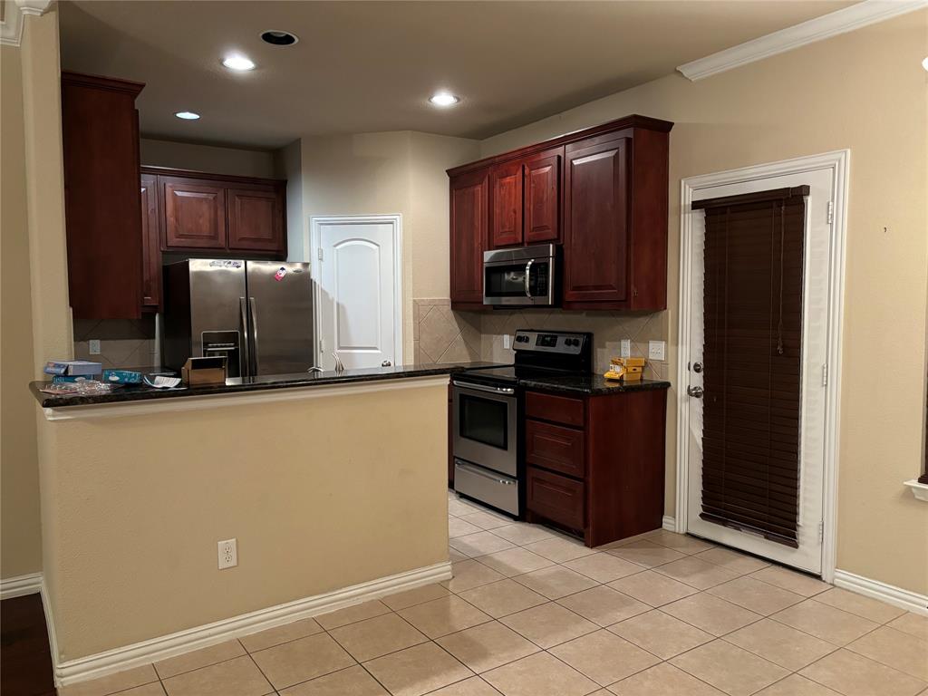 Le Chateau - Residential