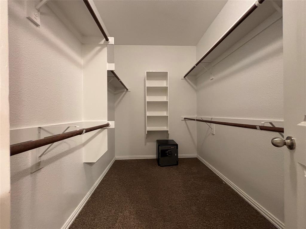 Le Chateau - Residential