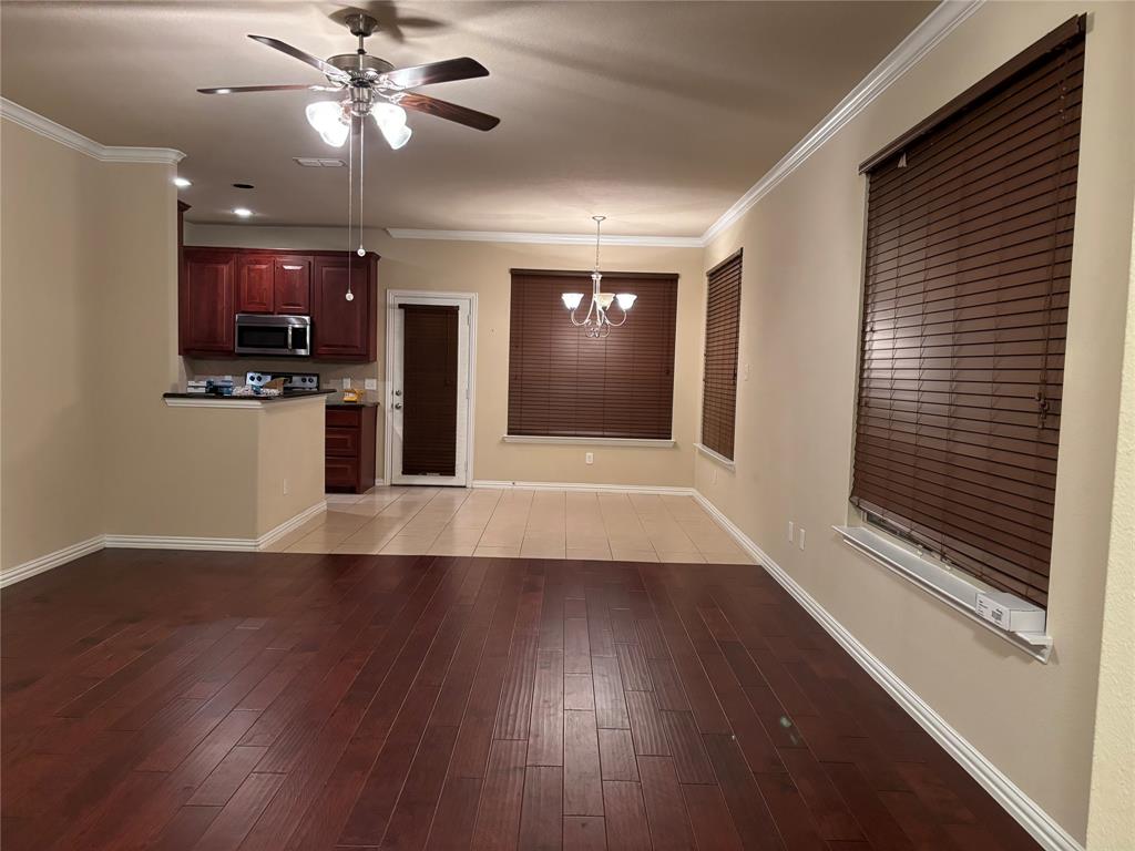 Le Chateau - Residential