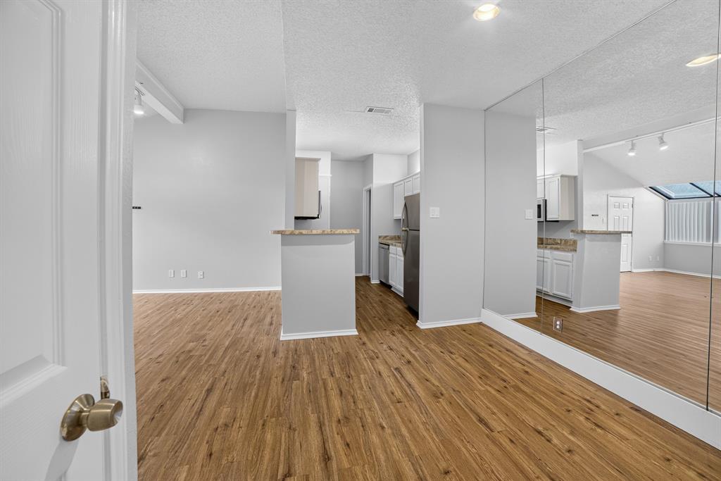 Cantor Park Condo - Residential