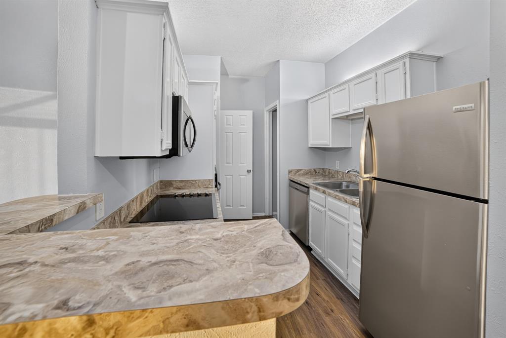Cantor Park Condo - Residential