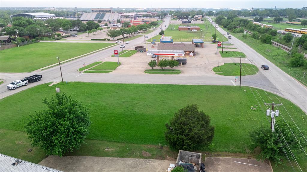 Main Davis Add - Land