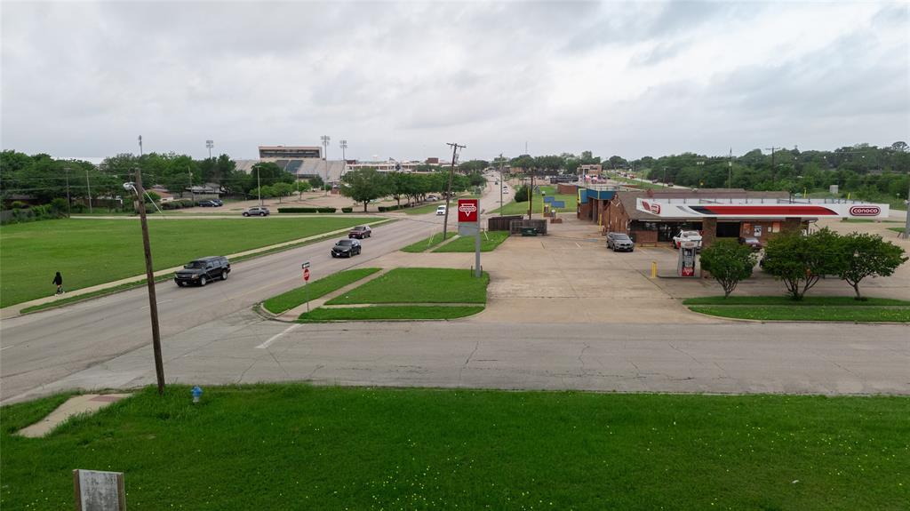Main Davis Add - Land