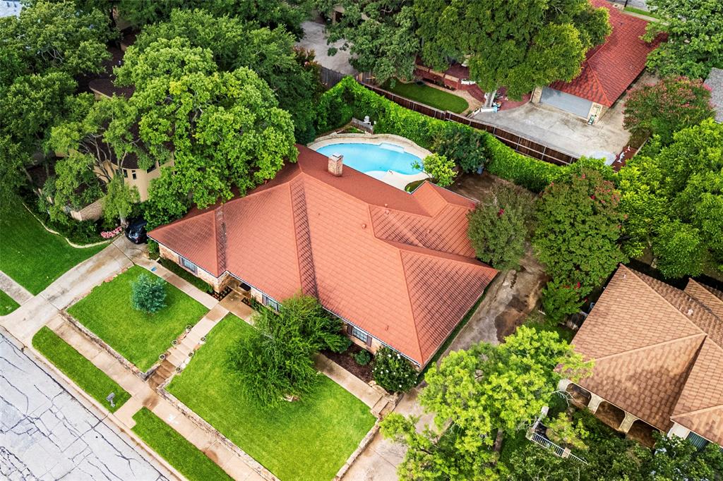 Enchanted Lake Estate - Residential
