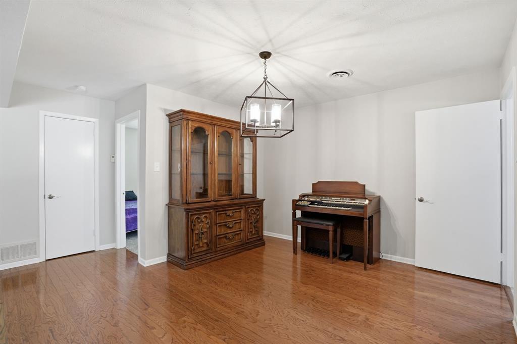 Royal Acres Add - Residential