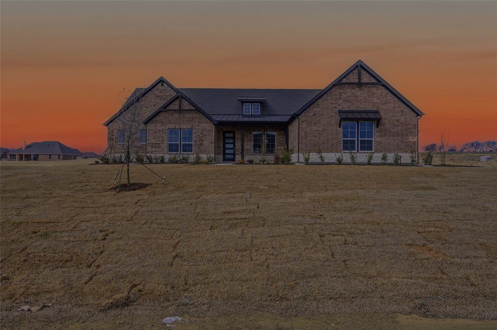 Estimated February 2026 completion! Ask us about our Trade In Trade Up program, we can buy your home! Beautiful new construction home on a 1-acre homesite offering peaceful country living and scenic views! This single-story design features 3 bedrooms, 3 full baths, a versatile flex room, formal
dining, providing plenty of space for everyone to enjoy. The open-concept layout blends style and functionality with spacious living areas, perfect for gathering and entertaining. Located in a highly rated school district, this home combines quiet surroundings with everyday comfort and convenience.