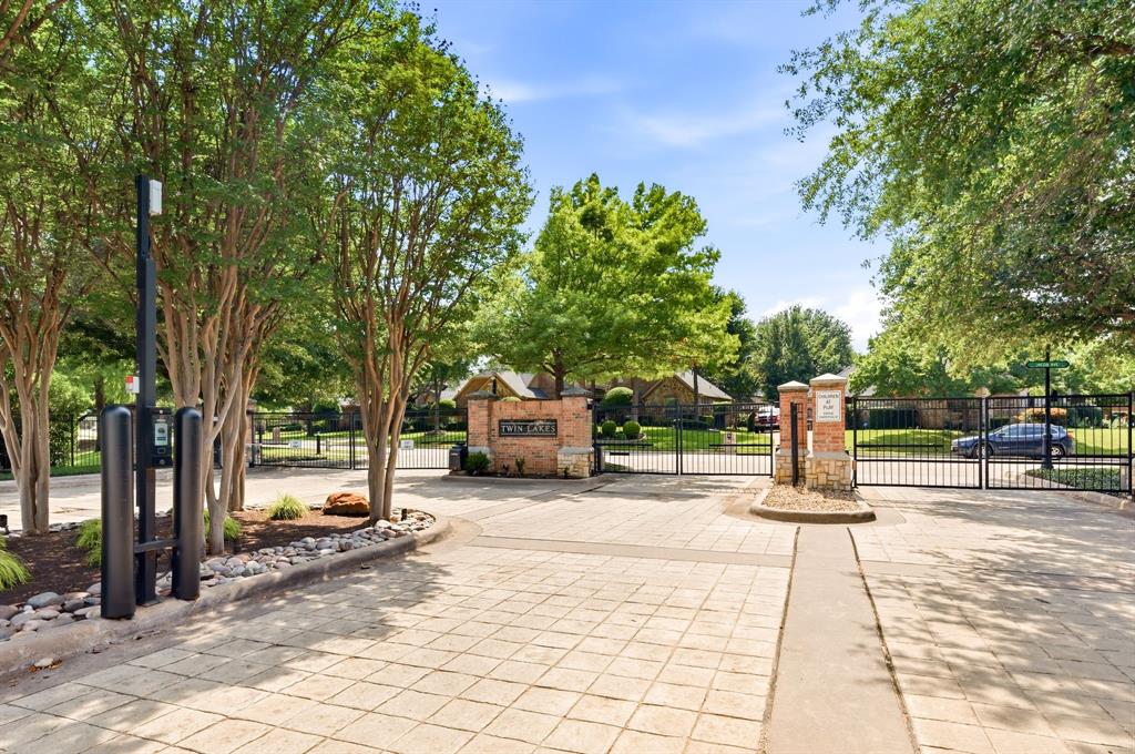Twin Lakes Add - Residential