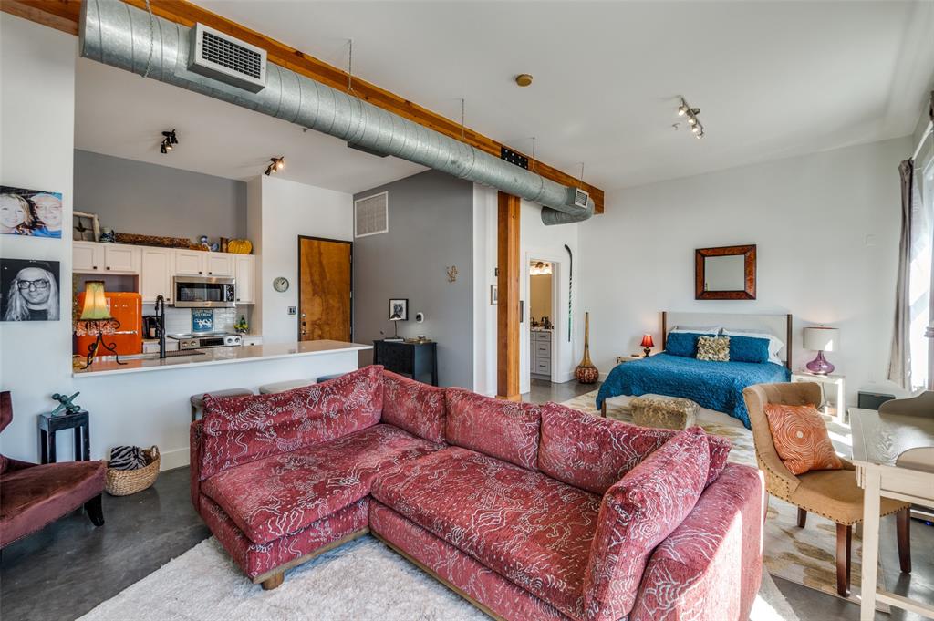 Live Oak Lofts Condo - Residential