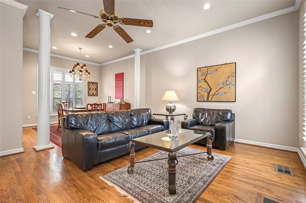 4508 Bowser - Residential
