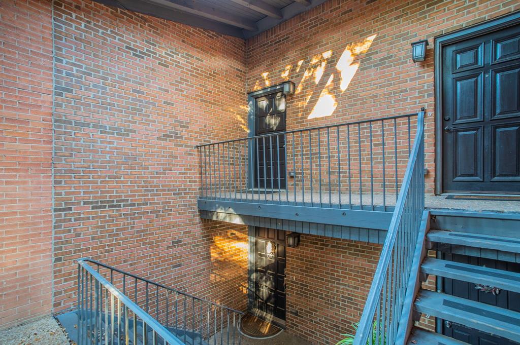 Castillian - Residential