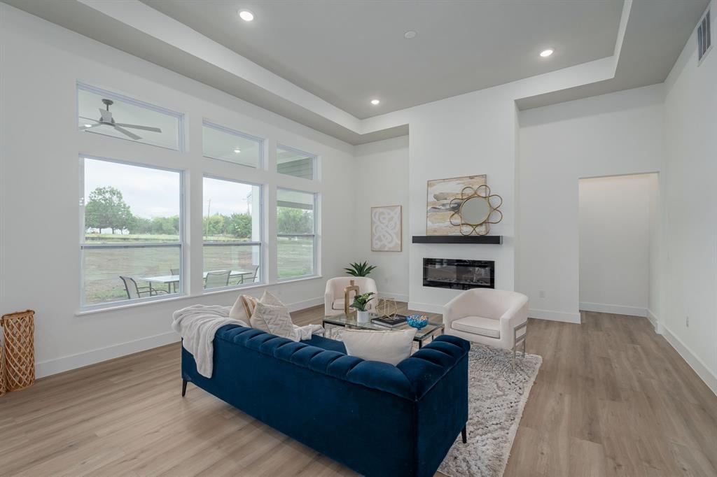 Princeton Lakeside Estates - Residential