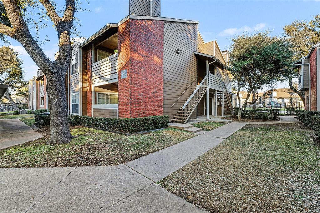 Meadows Condo - Residential