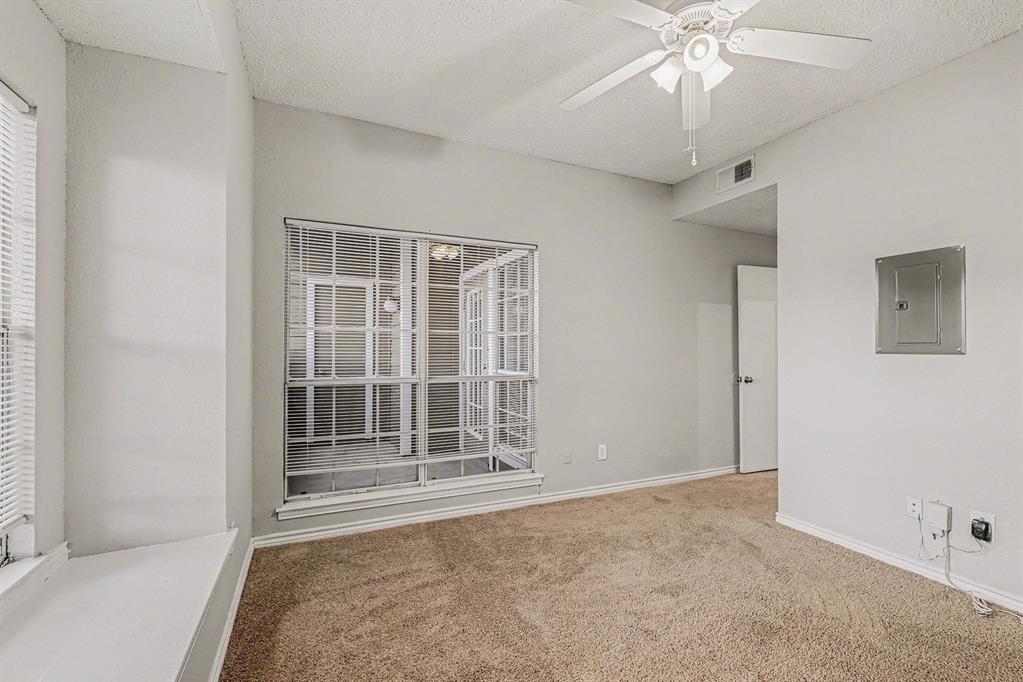 Meadows Condo - Residential