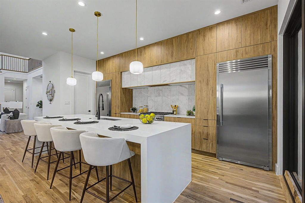 Ross Ave Heights - Residential
