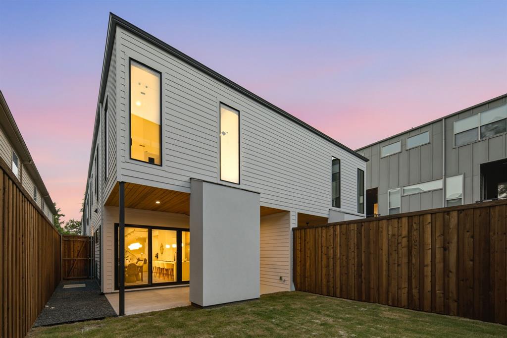 Ross Ave Heights - Residential