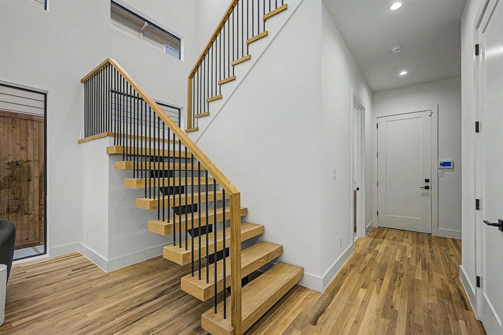 Ross Ave Heights - Residential
