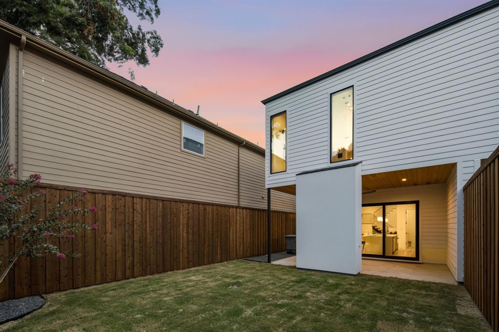 Ross Ave Heights - Residential