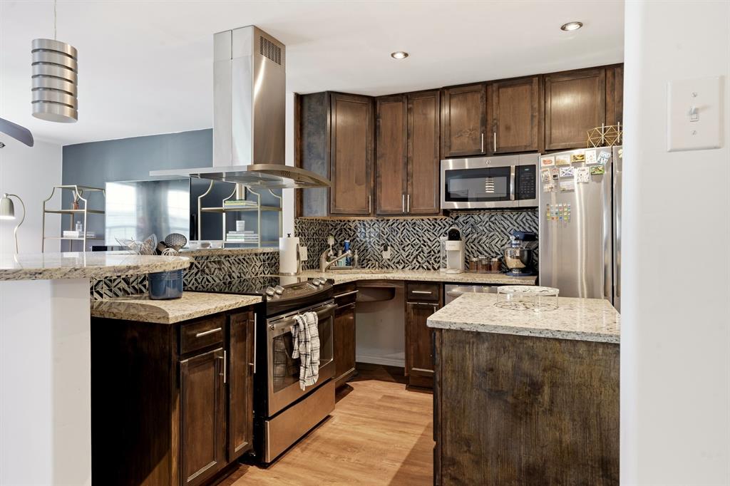 Bent Treet Forest Condos - Residential