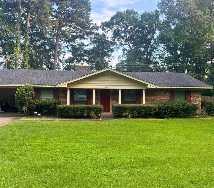 Perfect family home in the heart of Minden! You can live with the beautiful golf course in your back yard. The home offers 3 bedrooms, 2 full bathrooms that are handicap accessible. It has an open concept floorplan, with the heart of the home being open and cozy at the same time. There is a very nice She Shed in the back yard with electricity and a workshop with a roll up door and a dog kennel built into the exterior for the perfect space for pets.
Come check this one out before it's gone.