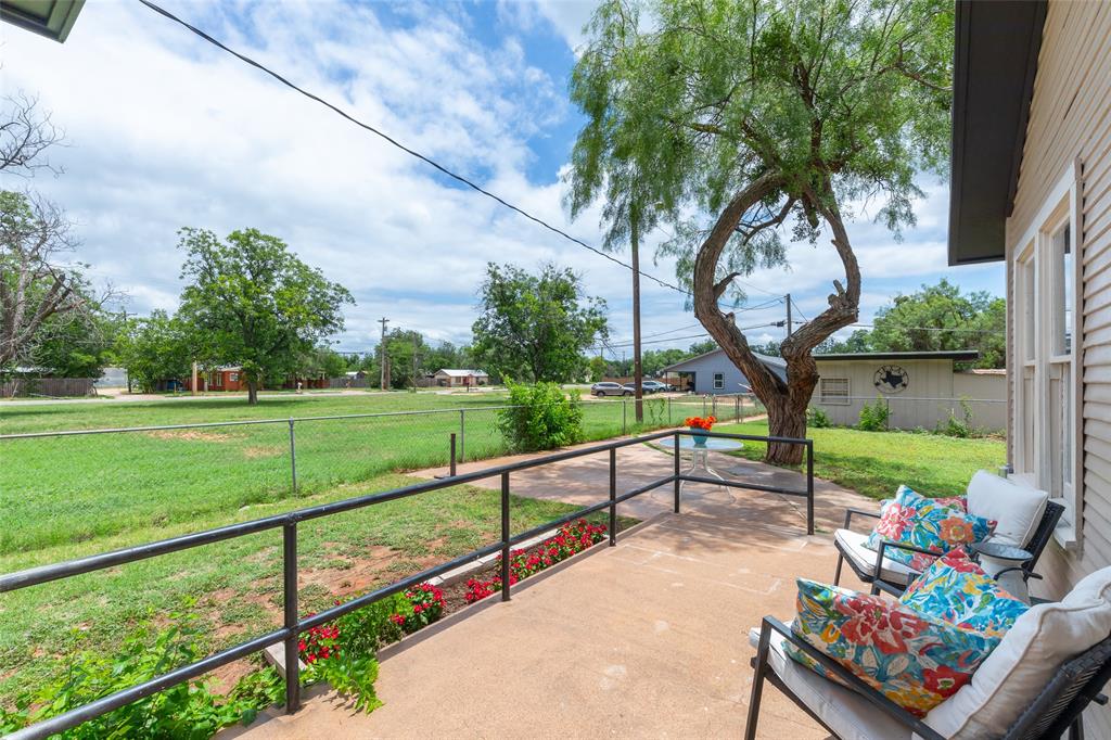 Scott Hwy Place - Residential