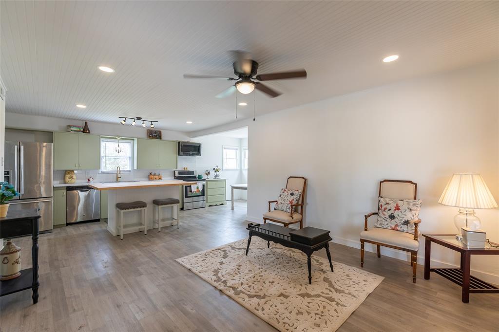Scott Hwy Place - Residential