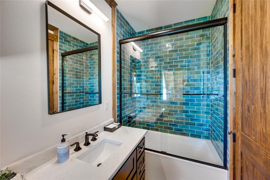 Lands End - Residential
