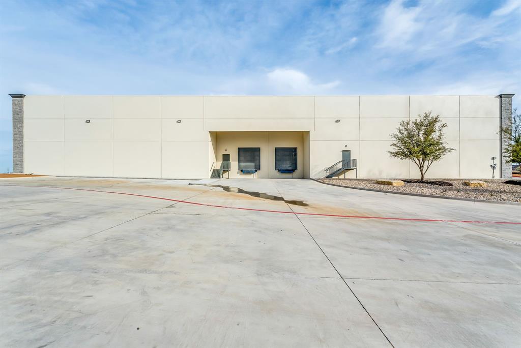 Hudson Oaks Bus Park - Commercial Sale