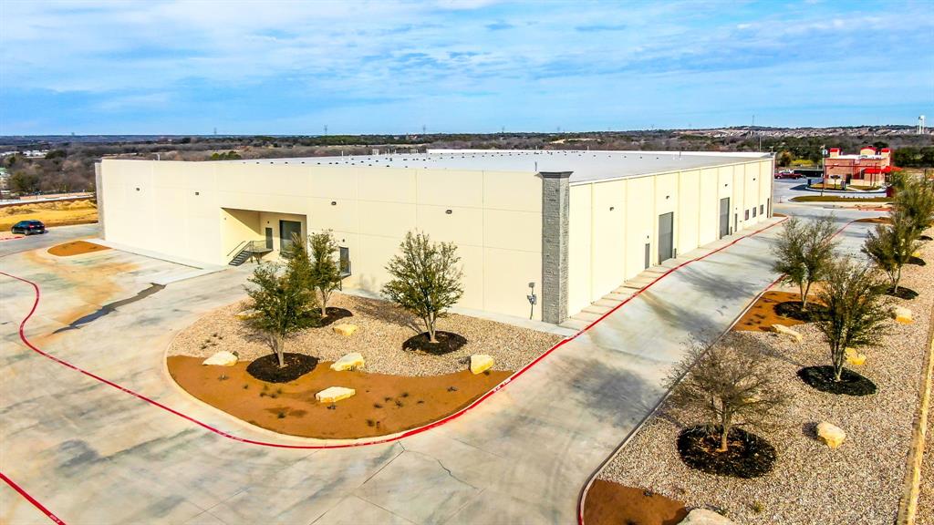 Hudson Oaks Bus Park - Commercial Sale