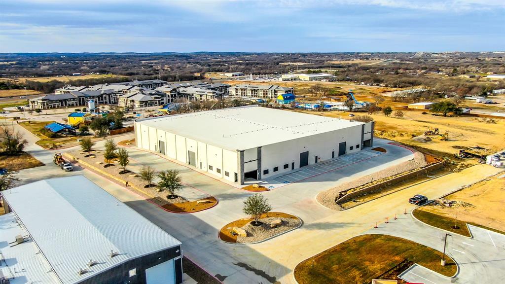 Hudson Oaks Bus Park - Commercial Sale