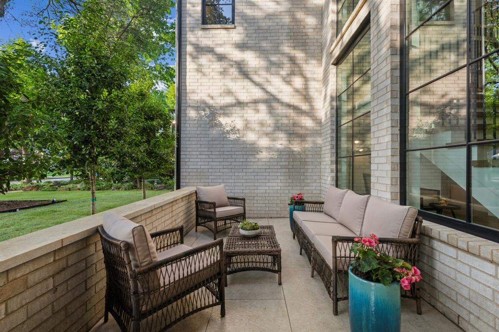 WILLIAMS-CARUTH TERRACE - Residential