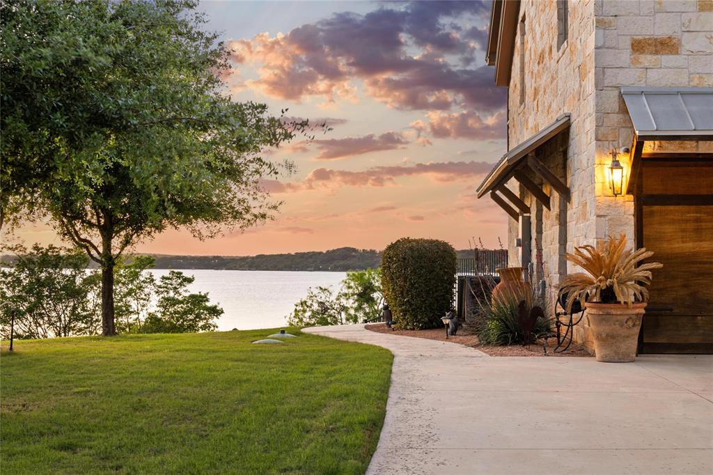 George Baughs Lake Brownwood - Residential