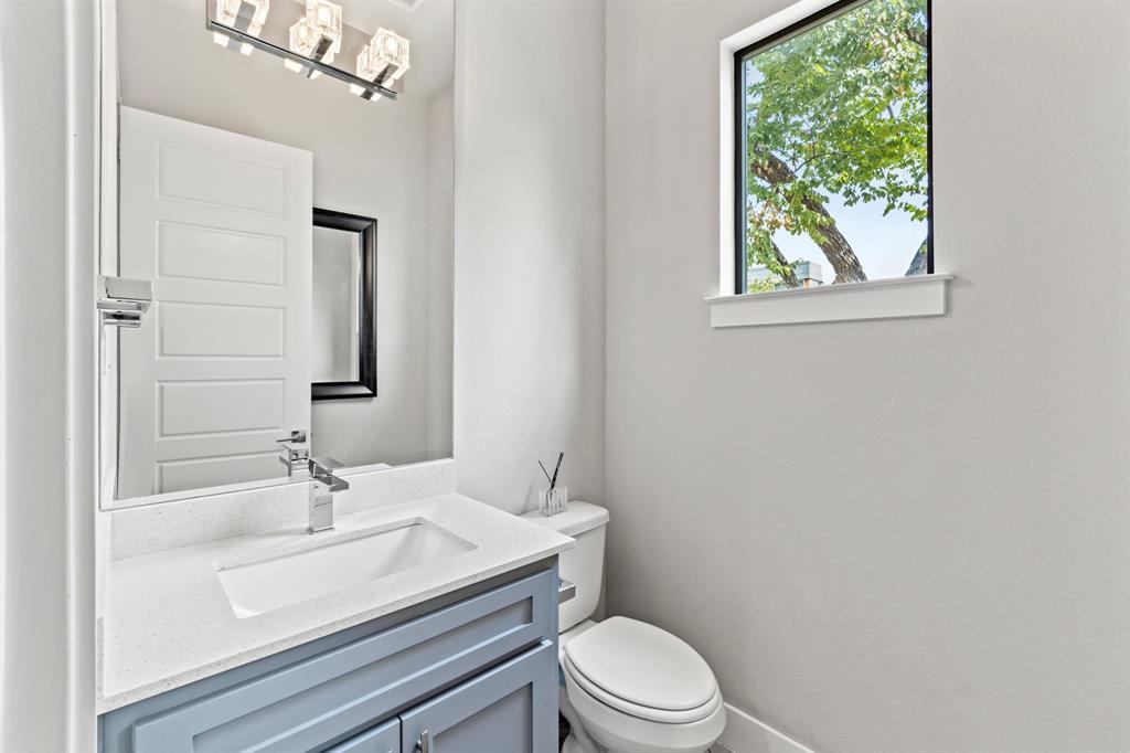 Deere Street Collection Condos - Residential Lease